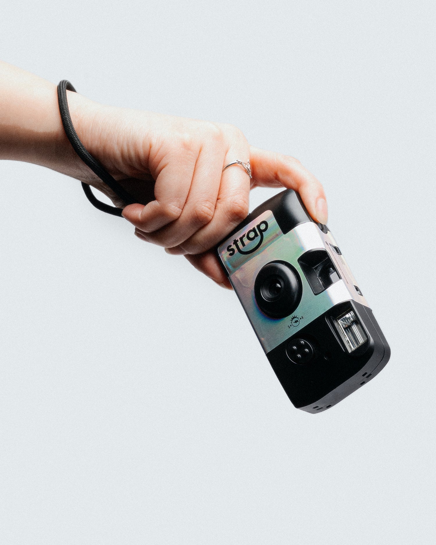 How Long Do Disposable Cameras Last? Easy Guide - Your Photography